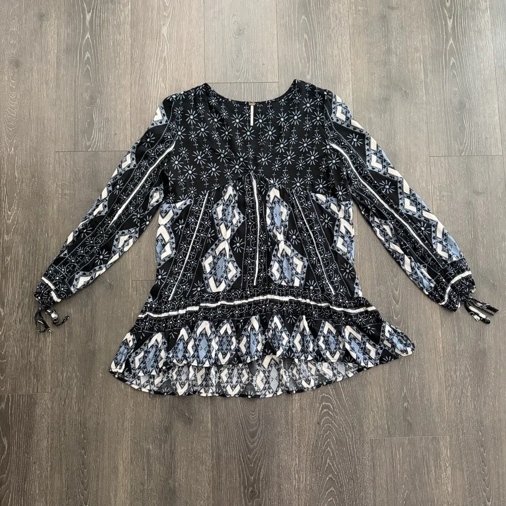 Free People XS Black Blue Whimsigoth Celestial V-Neck‎ Babydoll Tunic Top Boho